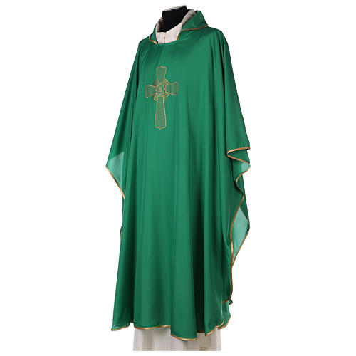 Chasuble polyester broderie croix décorée 3