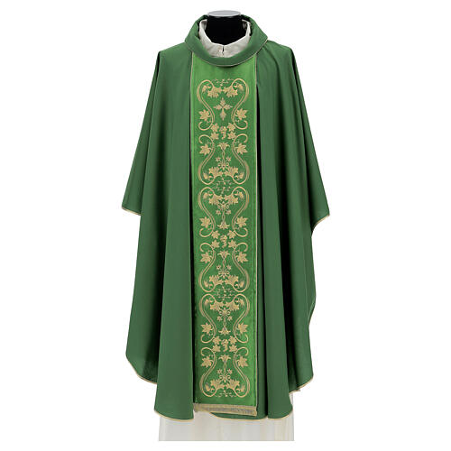 100% wool chasuble with decoration of golden grape shoots and strass 3