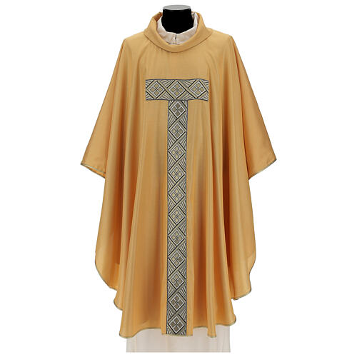 Gold Chasuble in lame polyester and wool with front and back gallon 1