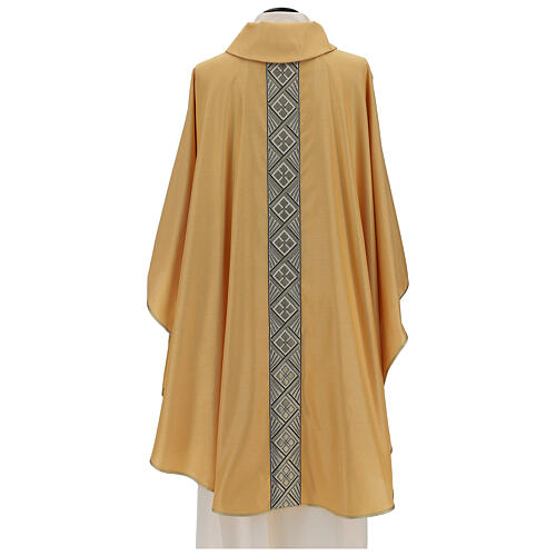 Gold Chasuble in lame polyester and wool with front and back gallon 4