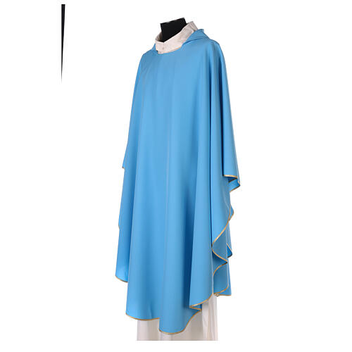 Chasuble bleu clair uni 100% polyester simple 2