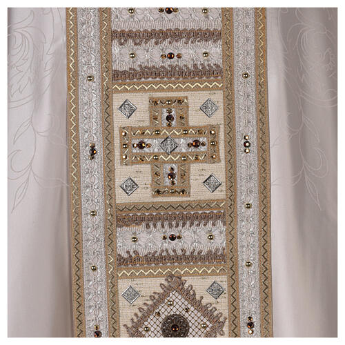 Ivory-coloured chasuble with golden orphrey band and stones, acetate and viscose Gamma 3