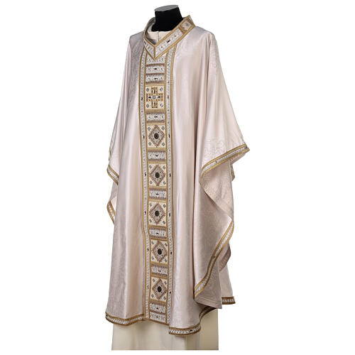 Ivory-coloured chasuble with golden orphrey band and stones, acetate and viscose Gamma 5