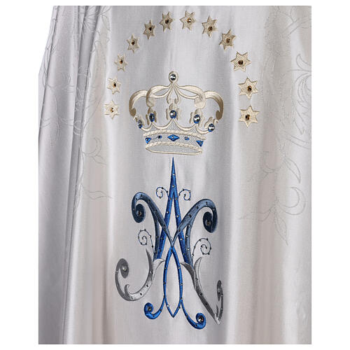 White chasuble with machine-embroidered marial pattern, acetate and viscose Gamma 2
