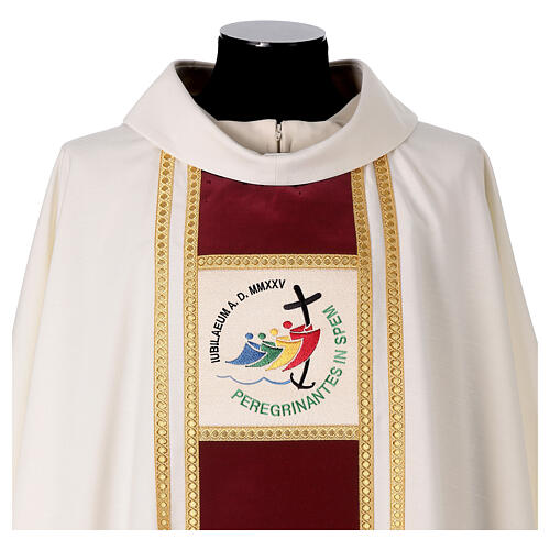 Slabbinck ivory-coloured Gothic chasuble with red velvet band and 2025 Jubilee logo, luxury Dupion fabric 3