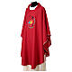 Red chasuble Jubilee 2025, multilingual logo printed in colours. s5