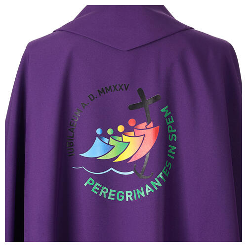 Casula logótipo Jubileu 2025 impresso a cores poliéster roxo multilingue 8