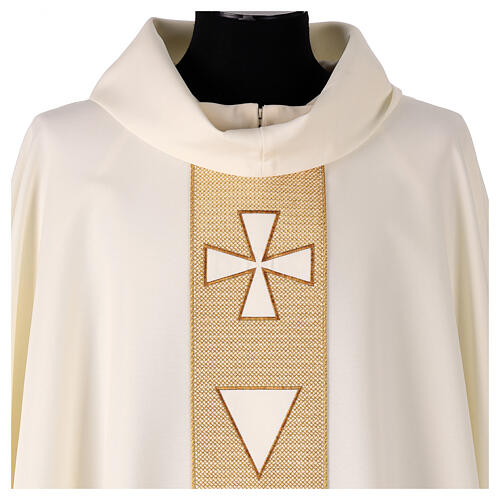 Chasuble with embroideried central band, 100% polyester, 4 colours 4