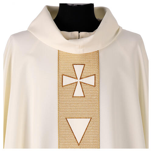 Chasuble 100% polyester embroidery on gallon in 4 colors 4