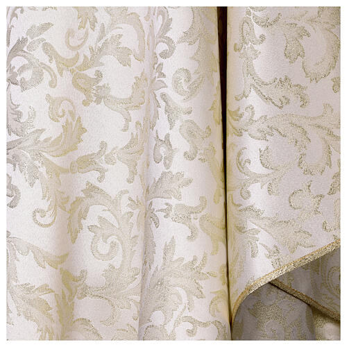 Damask lurex chasuble with galloon 10