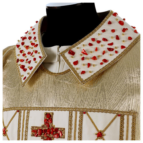 Golden silk chasuble with Sardinian coral embroidery by Vebi Confezioni 2