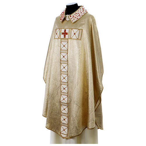 Golden silk chasuble with Sardinian coral embroidery by Vebi Confezioni 4