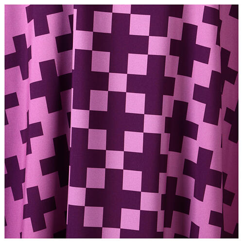 Casula color morello stampa con croci Vebi Confezioni 2