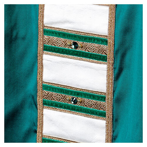 Silk chasuble by Vebi Confezioni, pallium with gemstones and French trimmings 5