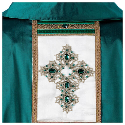 Silk chasuble by Vebi Confezioni, pallium with gemstones and French trimmings 6