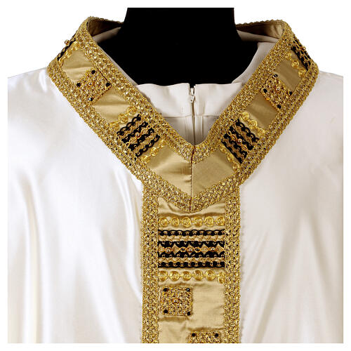 Silk satin chasuble with gold and black trimmings Vebi Confezioni 2