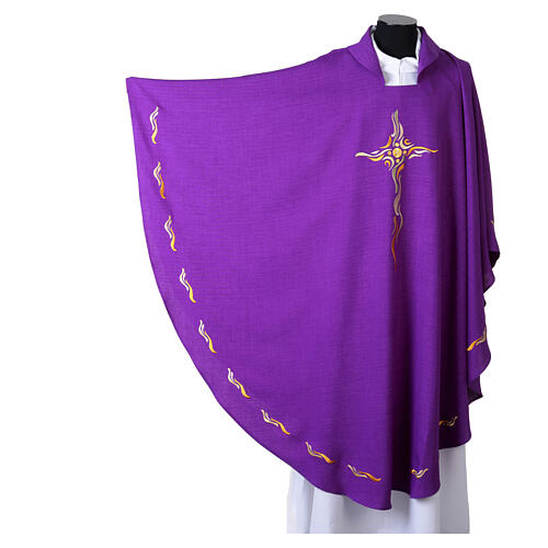 Chasuble with wavy decorations, 100% polyester 8