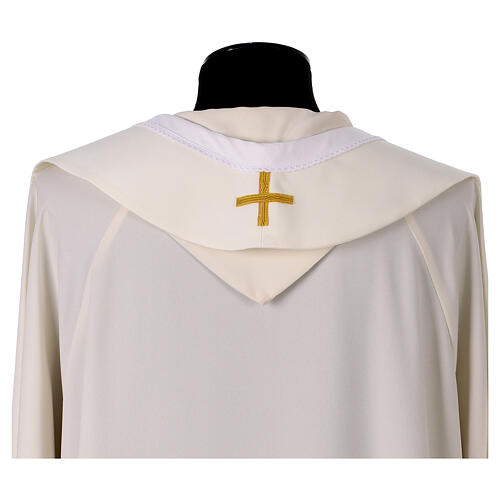 Casula com bordado de Cristo crucificado estilizado 6