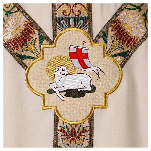 Chasuble with golden floral galloon and paschal lamb 2