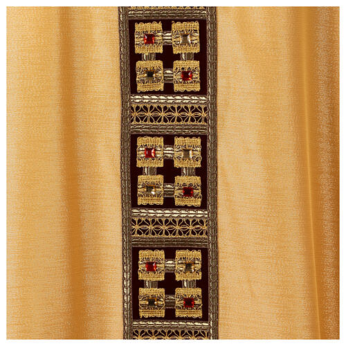 Chasuble with gold velvet and crystal appliqués 4
