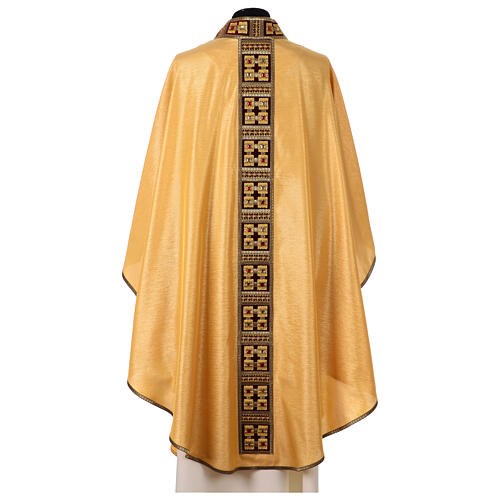 Chasuble with gold velvet and crystal appliqués 5