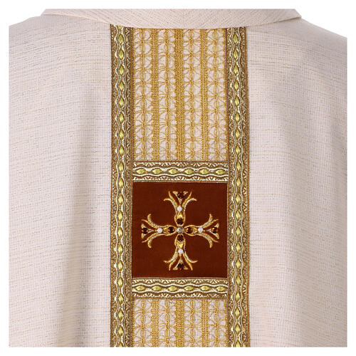 Chasuble with gold thread details, golden galloon, pearls, gemstones 12