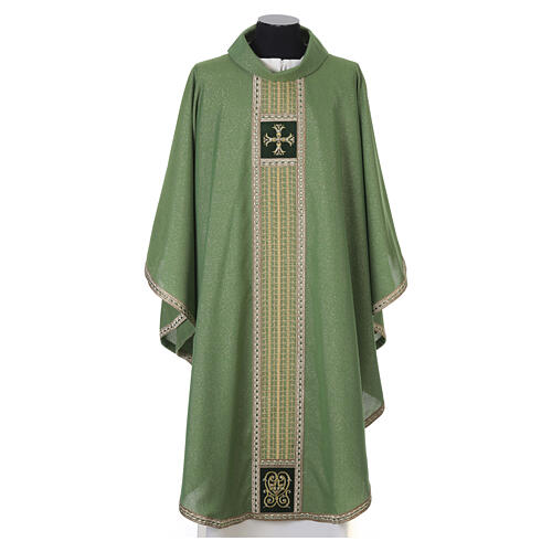 Chasuble détails fil or galon passementerie dorée perles gemmes 5