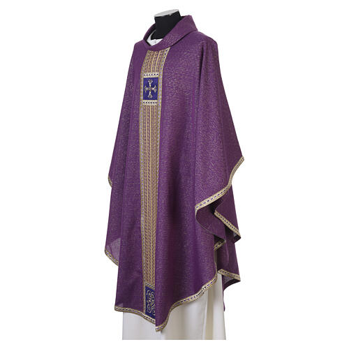 Chasuble détails fil or galon passementerie dorée perles gemmes 15