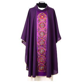 Chasuble bande centrale broderie croix motifs naturels