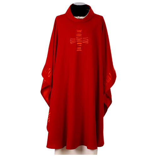 Chasuble brodée avec lignes horizontales asymétriques 1