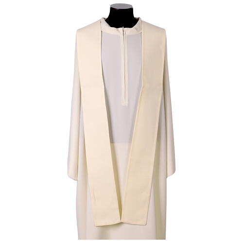 Chasuble with modern geometric patterns in a single colour 16