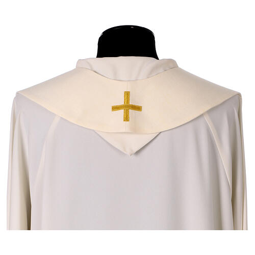 Chasuble with modern geometric patterns in a single colour 18