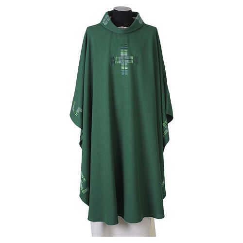 Chasuble with modern geometric patterns in a single colour 2