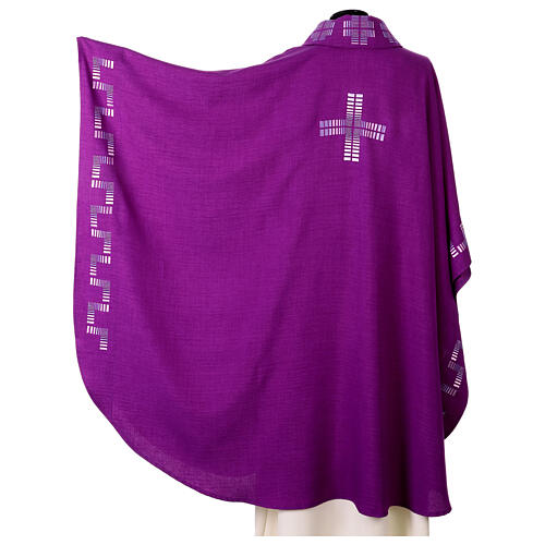 Chasuble with modern geometric patterns in a single colour 13