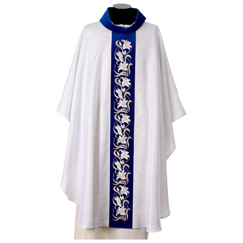 Marian chasuble with lilies on velvet 1
