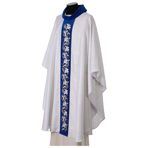 Marian chasuble with lilies on velvet 4