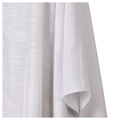 Marian chasuble with lilies on velvet 6