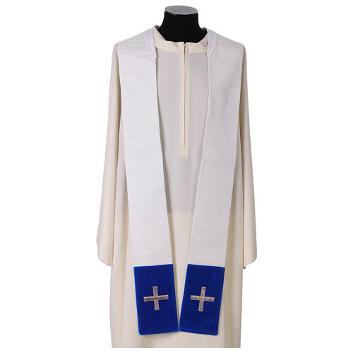 Marian chasuble with lilies on velvet 9