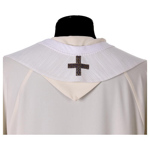 Marian chasuble with lilies on velvet 11