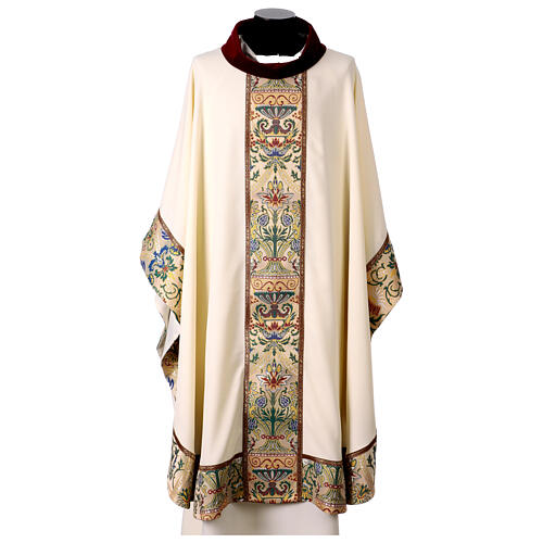 Chasuble col velours bande centrale motifs or 1