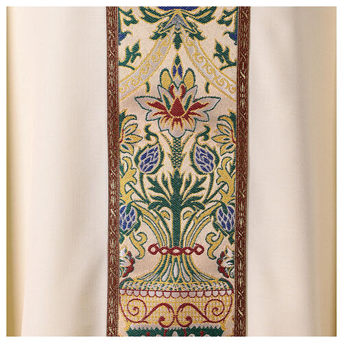 Chasuble col velours bande centrale motifs or 4