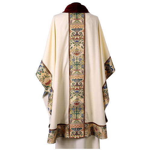 Chasuble col velours bande centrale motifs or 10