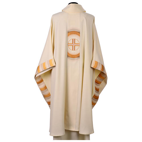 Chasuble avec croix motif circulaire 5