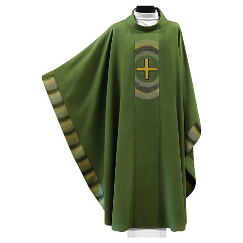 Chasuble avec croix motif circulaire 6