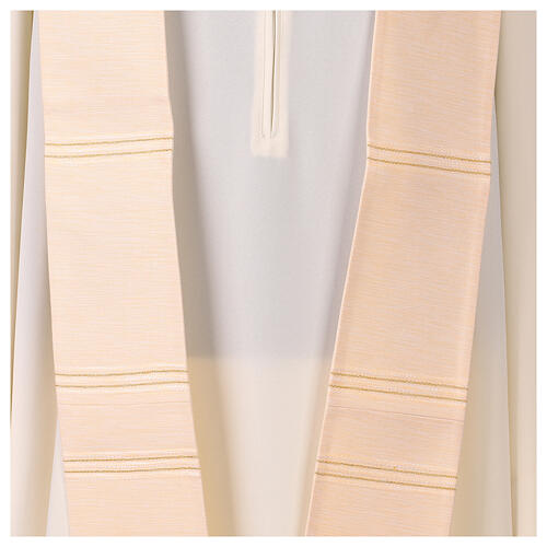 Cream-coloured chasuble with blue, white, and gold galloon 8