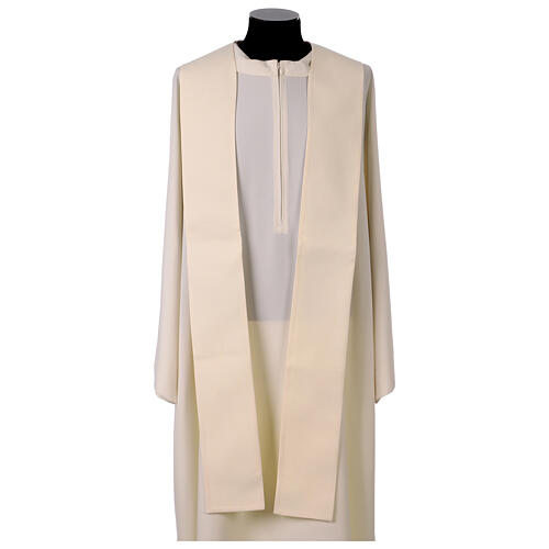 Chasuble with gold and green relief embroidery with crosses 8