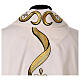 Chasuble motif ondulé croix brodée s9