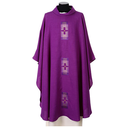 Chasuble with rectangular design of lines and crosses 3