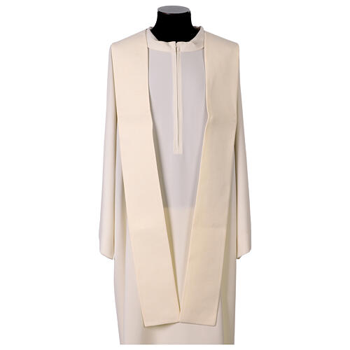 Chasuble with rectangular design of lines and crosses 11