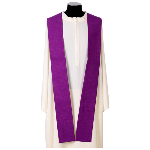 Casulla motivo rectangular líneas y cruces 12